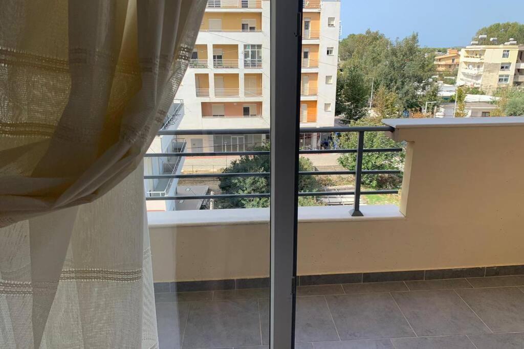 Vlorë New Apartment Near The Beach מראה חיצוני תמונה