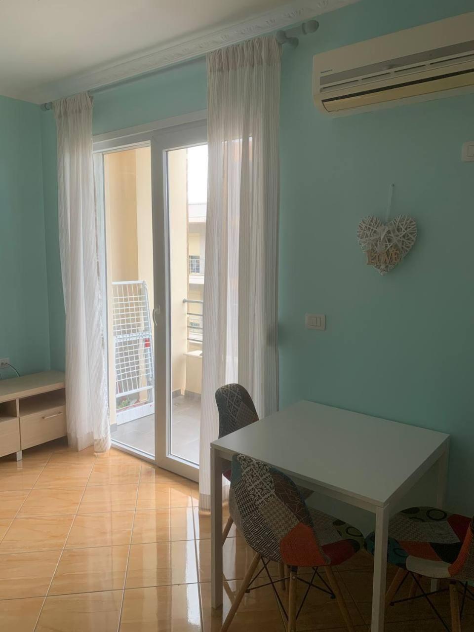 Vlorë New Apartment Near The Beach מראה חיצוני תמונה